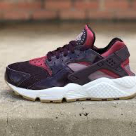 Nike Air Hurache - Picture 3 of 8